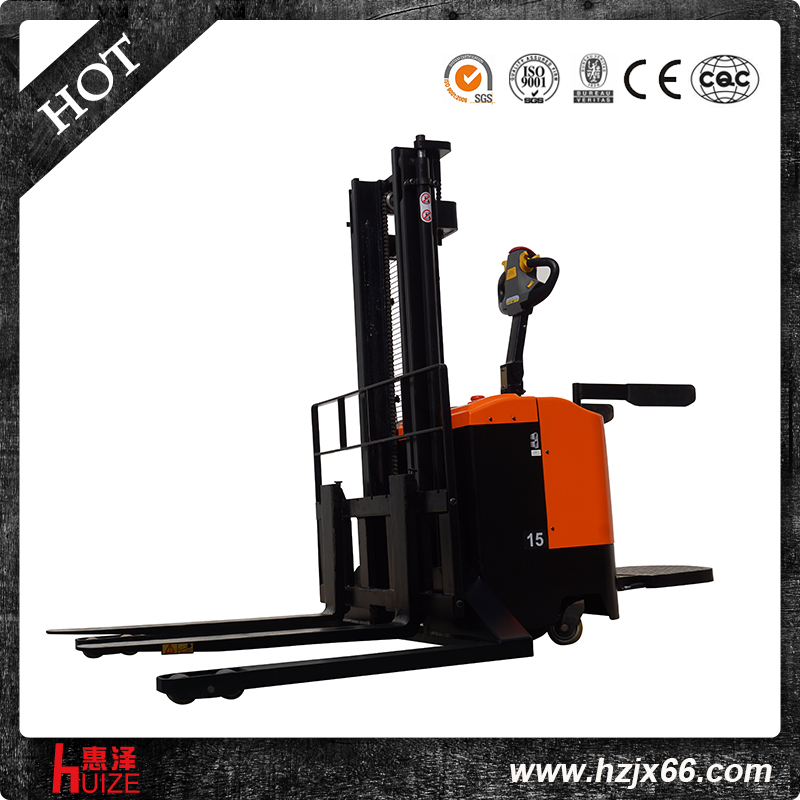 新款全電動堆高車寬底腿 (3) 新款全電動堆高車寬底腿 (3)